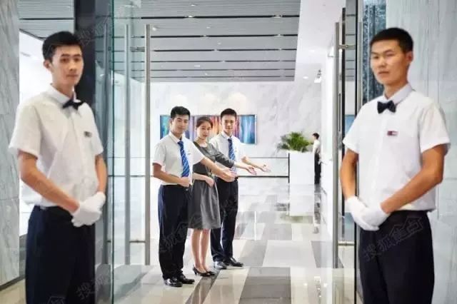 對(duì)標(biāo)國際一線，這家房企重新定義鄭州寫字樓物業(yè)管理標(biāo)準(zhǔn)